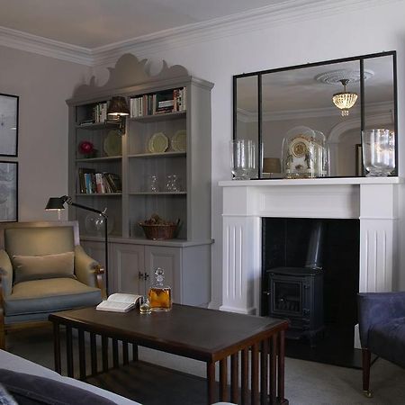 Melville House Comrie Bagian luar foto