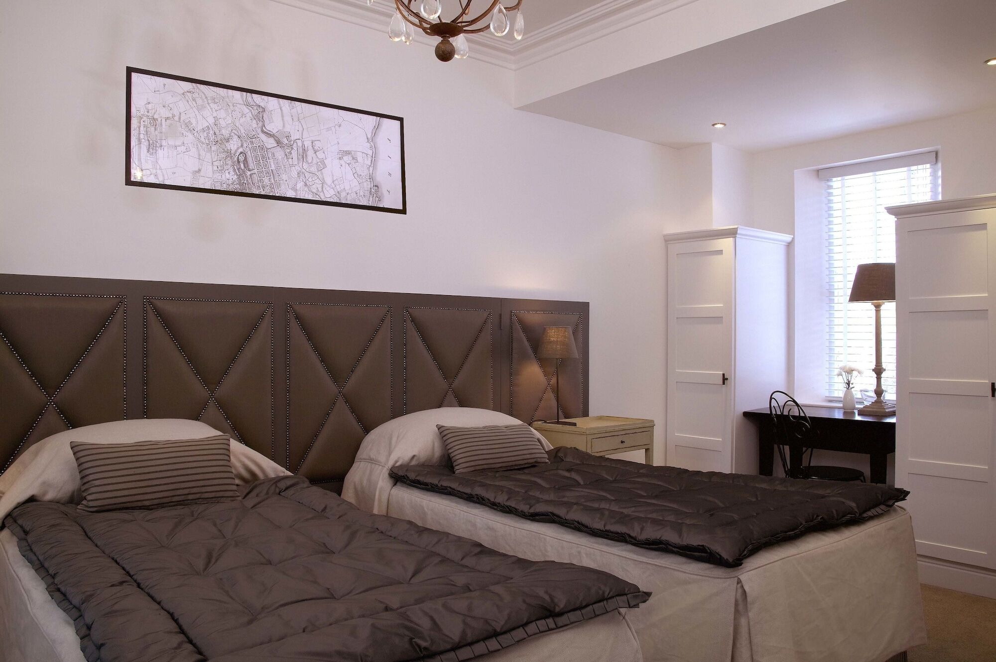 Melville House Comrie Bagian luar foto